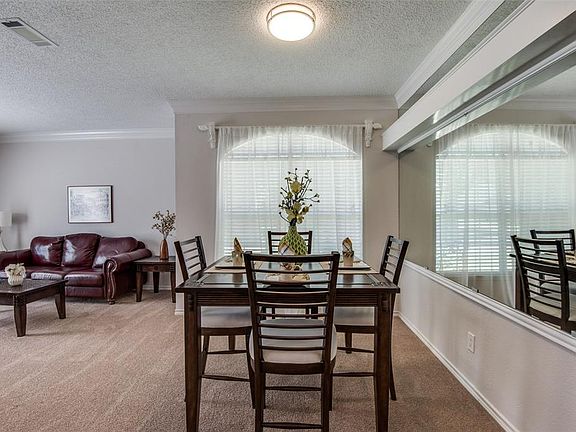 4th image of 3264 Shady Glen Dr