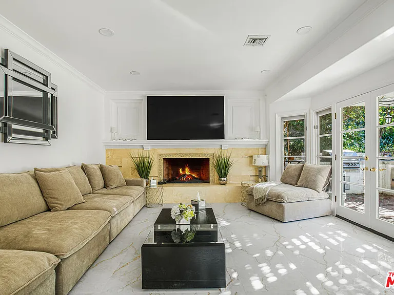 6111 County Oak Rd — Photo 9
