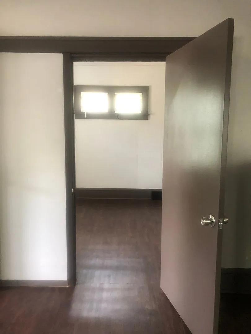 3 Bedroom, 1 Bath House Available with Private Yard — Photo 4