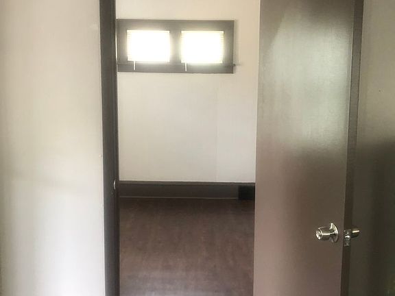 4th image of 3322 Bryant Ave N