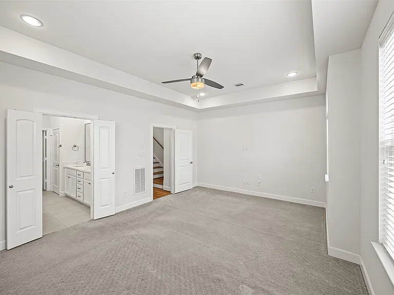 719 Leverkuhn St — Photo 29