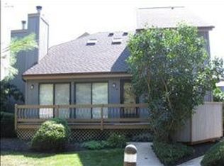 42 Chestnut Ct, Basking Ridge, NJ 07920