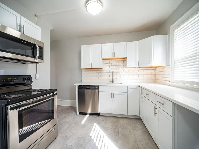 838 Dennison Ave — Photo 7