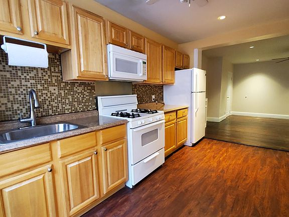 5th image of 1015 E Passyunk Ave Floor 2