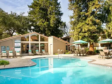 Villas Willow Glen