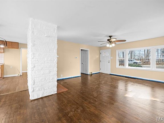 5th image of 41 Noles Dr