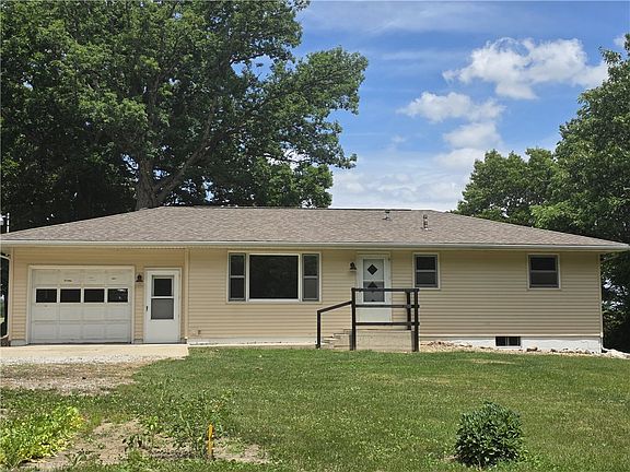 3rd image of 569 County Road 1225n
