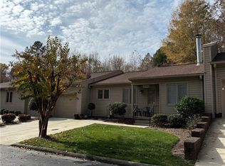 1415 Chestnut Dr UNIT B, High Pt, NC 27262