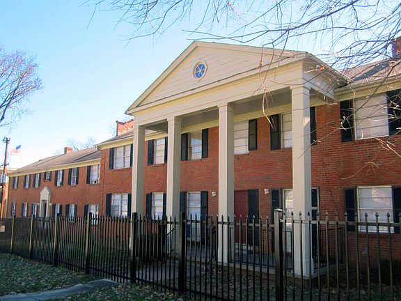 2nd image of 1087 Whitaker Dr APT 4