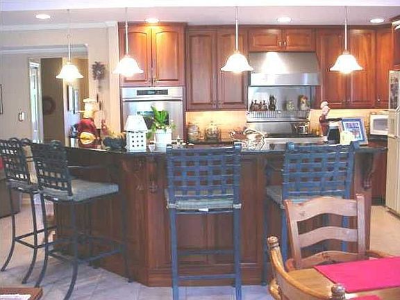 Gourmet upscale kitchen