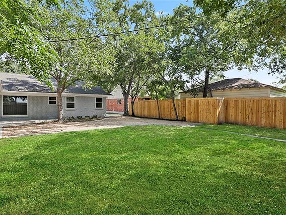 4th image of 3554 Vancouver Dr