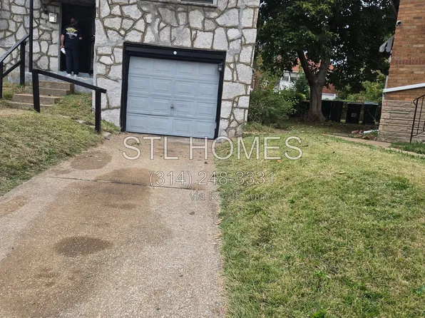 3217 Kemp Dr, Saint Louis, MO 63121