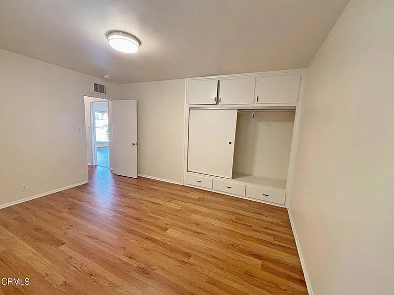 210 W Woodruff Ave — Photo 27