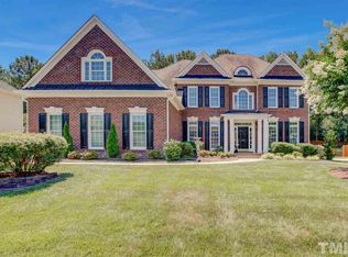 418 Wayfield Ln, Cary, NC 27518