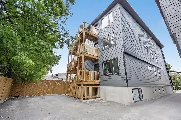 3 bed, 2.0 bath, $2,700 — Photo 4