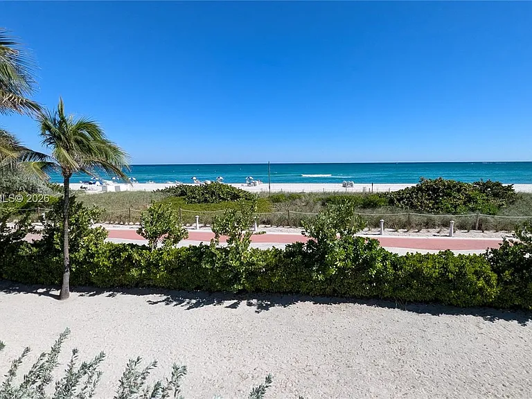 5161 Collins Ave #518 — Photo 38