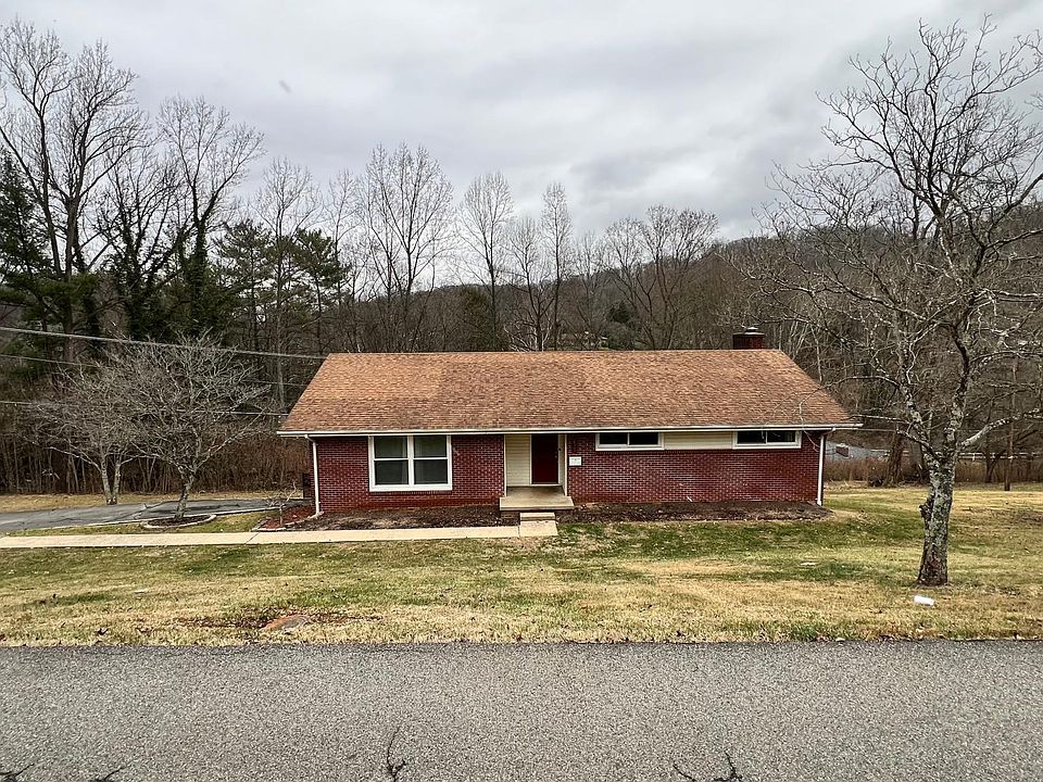 1st image of 2361 Woodridge Ave