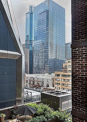 5th image of 322 W 57th St APT 17Q
