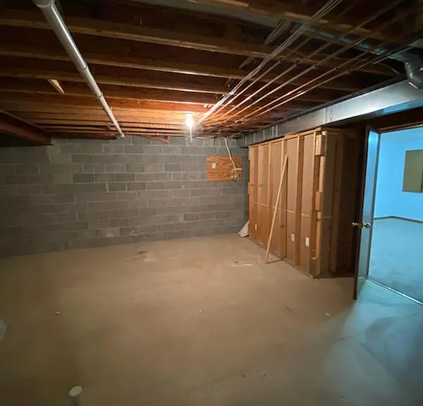 6127 Fairgrove St — Photo 13