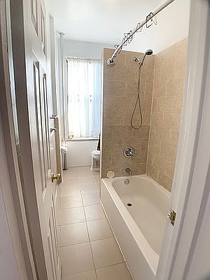 4th image of 427 Fort Washington Ave APT 4G