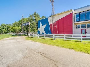 153 Fox Rd #A, Weatherford, TX 76088