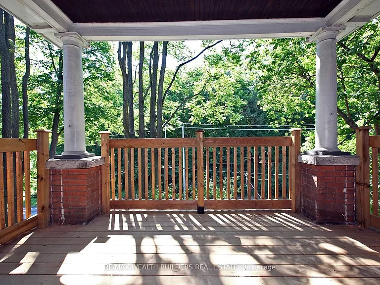 163 Parkside Dr #B — Photo 18