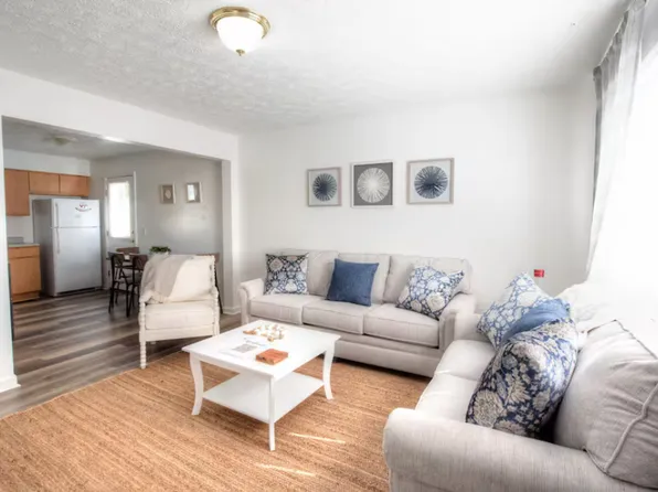 1444 Thomas Ln, Blacksburg, VA 24060