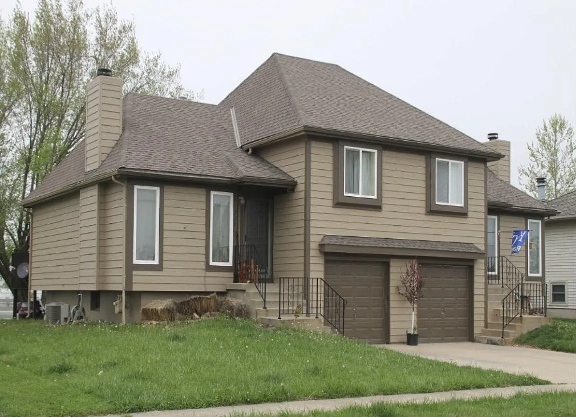 3 bed, 1286 sqft, $1,600 — Photo 1