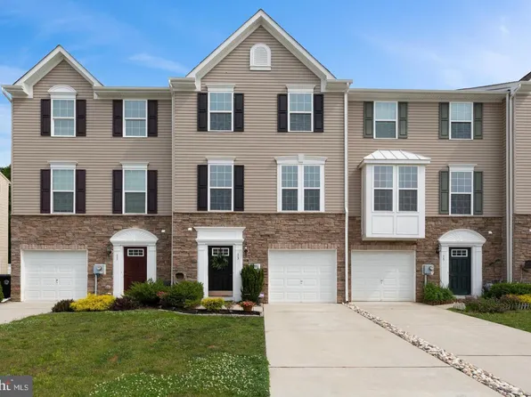 13 Tailor Ln, Sicklerville, NJ 08081