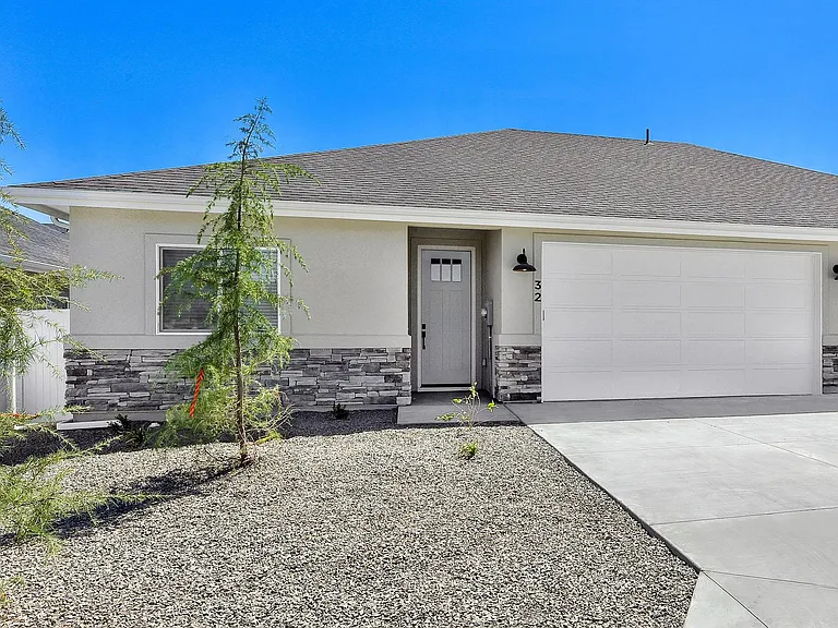 32 N Sagehen Ln — Photo 2