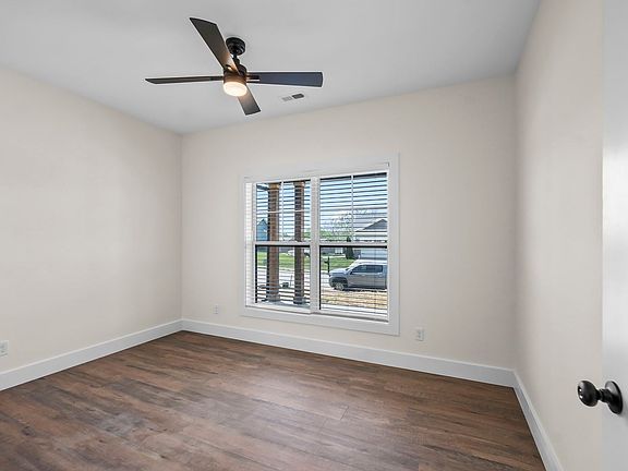 5th image of 3644 Limestone Ln