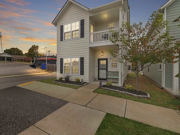 2013 Village Park Cir, Old Hickory, TN 37138