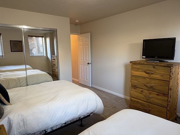 4th image of 3612 N Huntsman Path #611-1