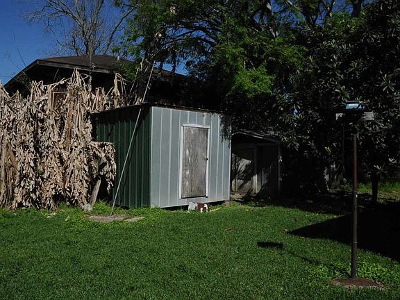 2nd image of 117 Scott Ln