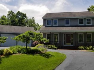 10600 Scenic Bluff Ln SE, Ada, MI 49301