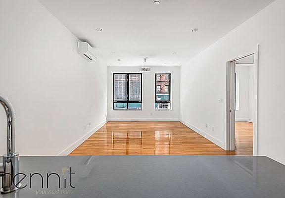 3rd image of 149 Clarkson Ave #2R