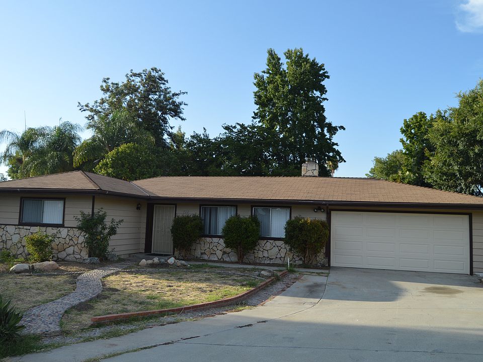 1 Story with 3 bedrooms 