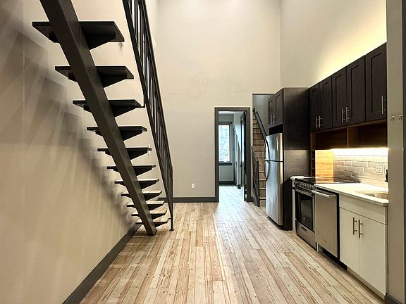 5th image of 417 Manhattan Ave #2D
