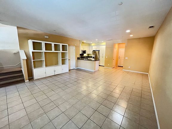 4th image of 1446 Georgia St