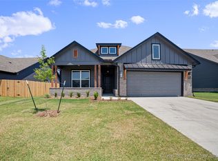12025 E 108th Pl, Owasso, OK 74055