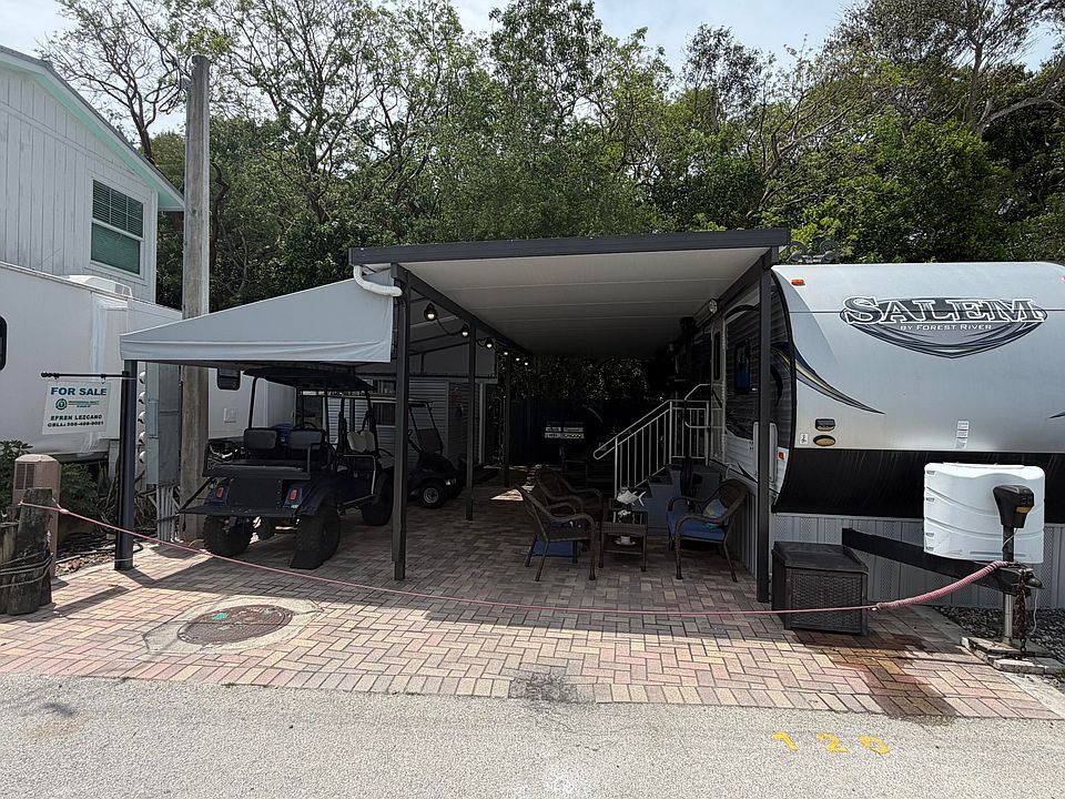 1st image of 325 Calusa St #120