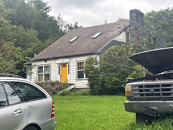 2nd image of 3970 Hand Rd
