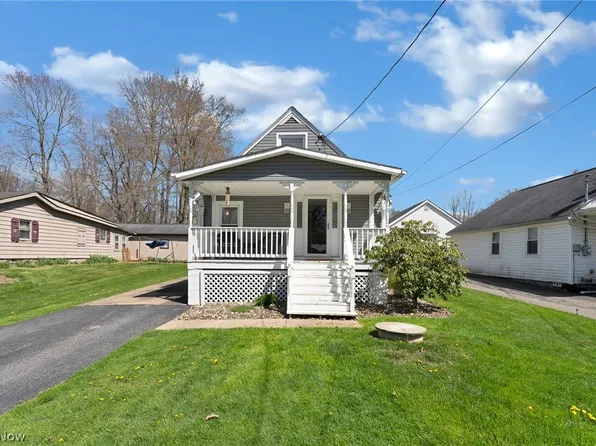 3515 Shadyside Dr, Hubbard, OH 44425