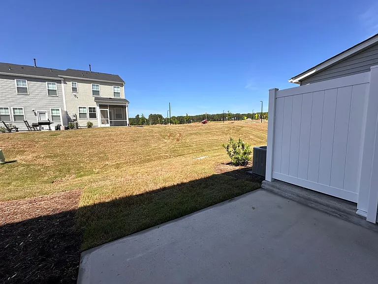 5927 Woodlawn Dr — Photo 23