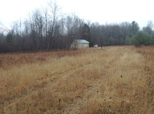 20530 Lakola Rd, Tustin, MI 49688