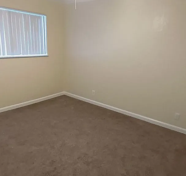 2507 Edison Ave #11 — Photo 18