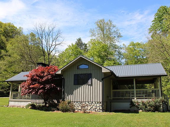2nd image of 1016 Cove Creek Mine Ln