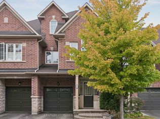 300 Ravineview Way #37, Oakville, ON L6H7J2