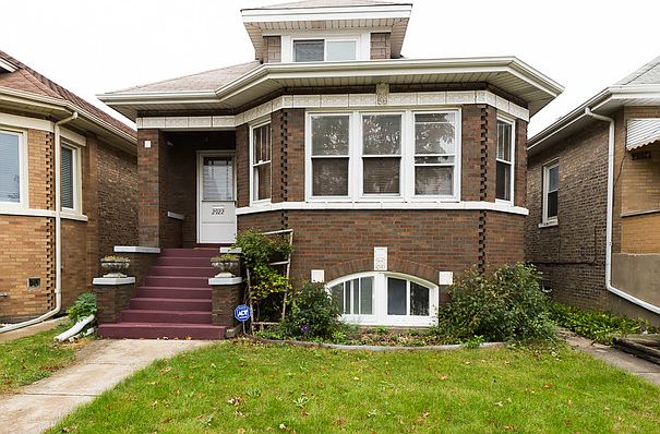 1st image of 2922 N 76th Ct