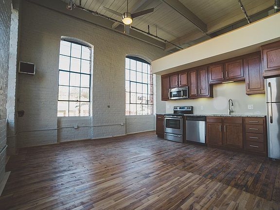 4th image of 2323 E Main St APT 103